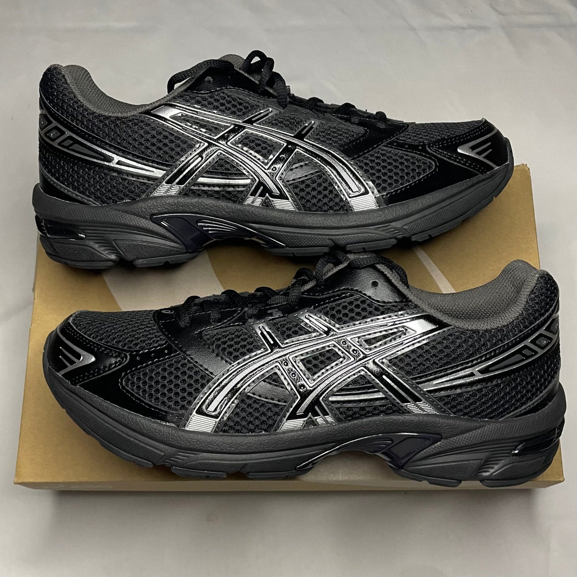 Asics Gel - 1130 Black / Silver - WYGO.store