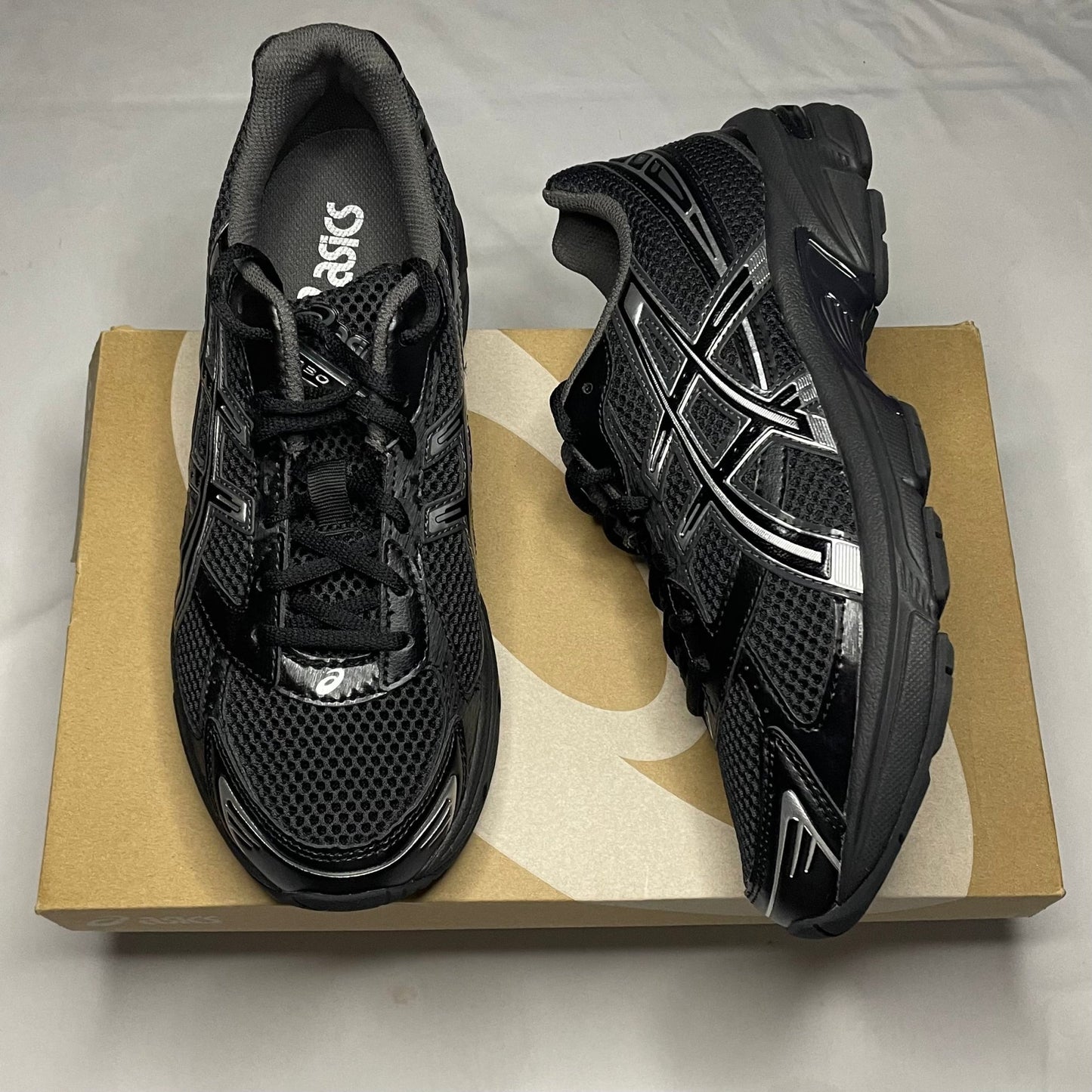 Asics Gel - 1130 Black / Silver - WYGO.store